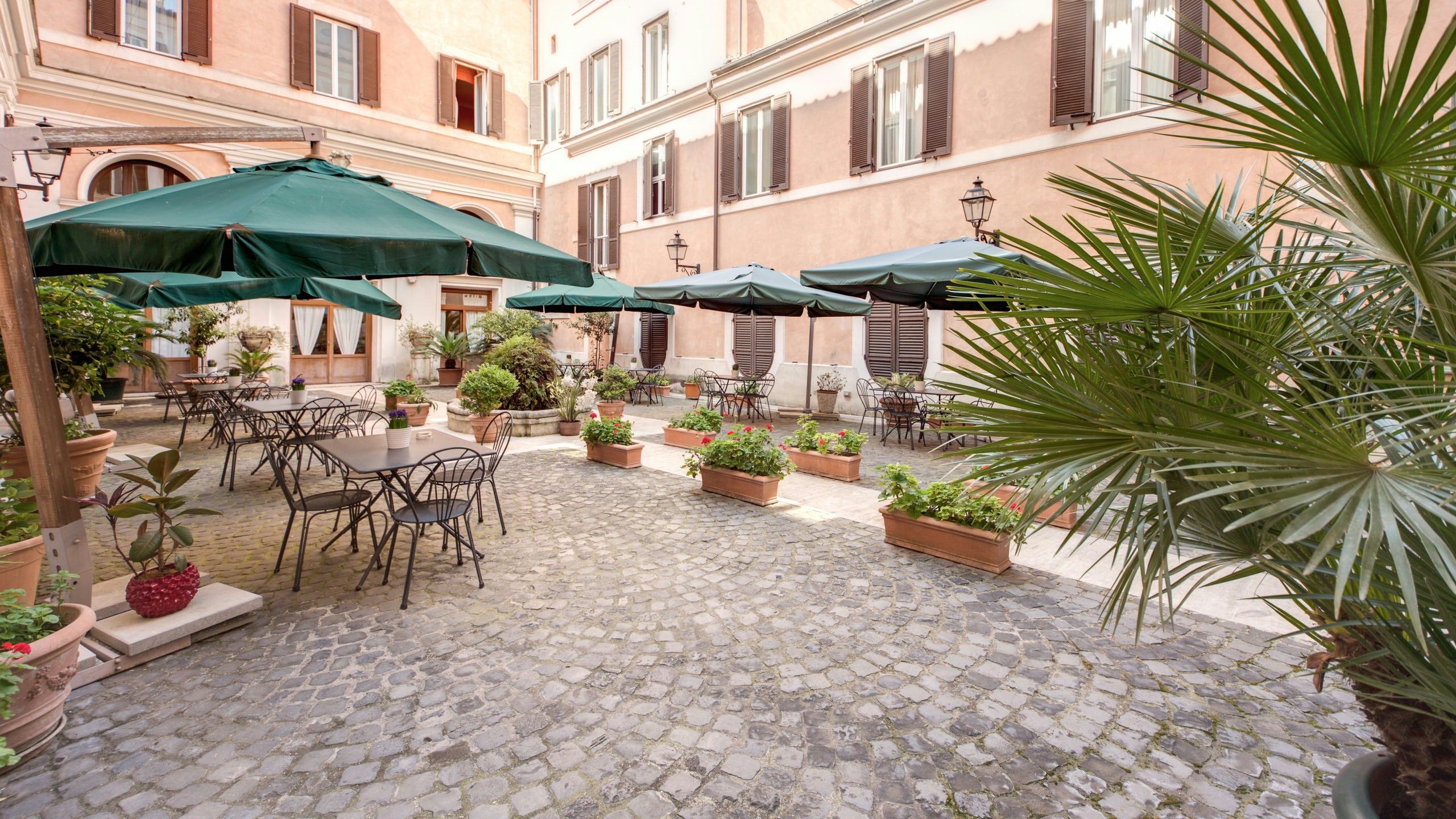 hotel-antico-palazzo-rospigliosi-roma-esterno-03